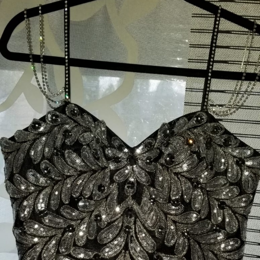 MNM couture fancy evening /prom dress - Picture 3 of 7
